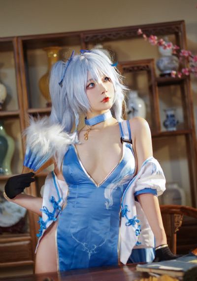 蜜桃精品在线